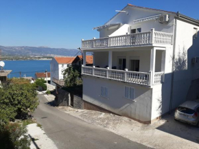Apartments Ivica - 150m from sea